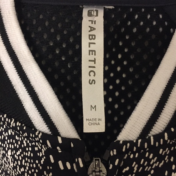 Fabletics Black & White Cropped Mesh Jacket. M - Picture 5 of 5